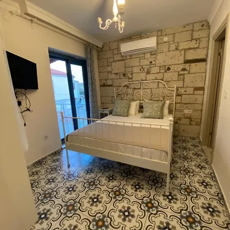 فندق مبيت وإفطار Kerii Alacati Butik Otel *